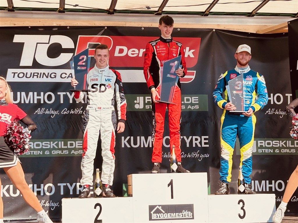 Mathias på podiet.
(Foto: Dall Racing)